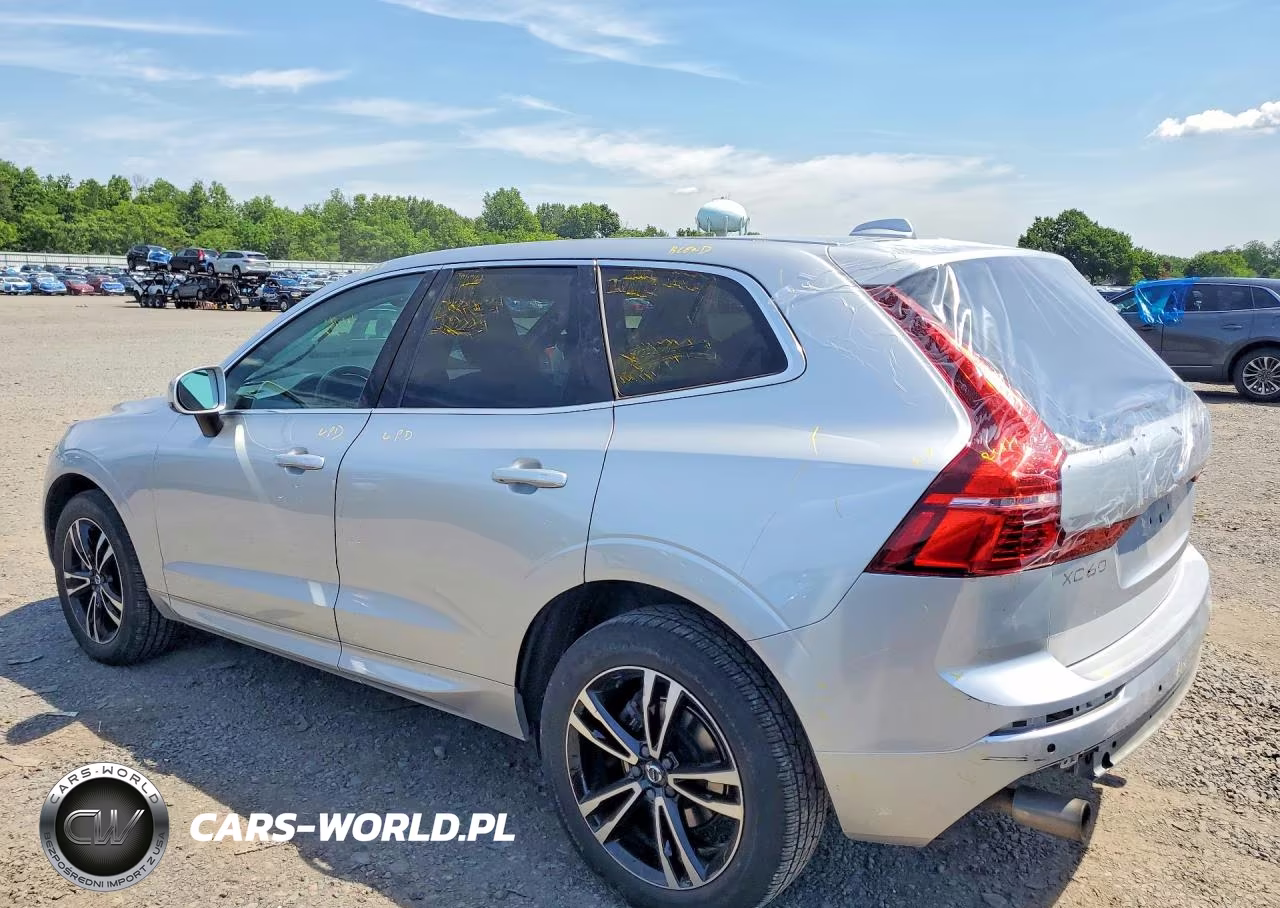 2021 Volvo Xc60 T5 Momentum VIN:YV4102RK2M1787681 - 2