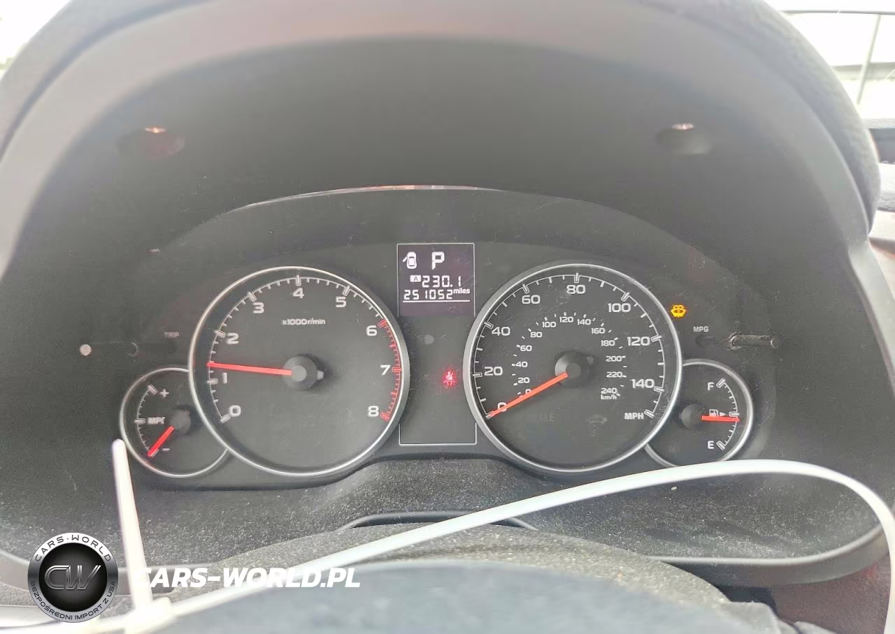 2014 Subaru Outback 2.5I VIN:4S4BRCAC1E3319885 - 9