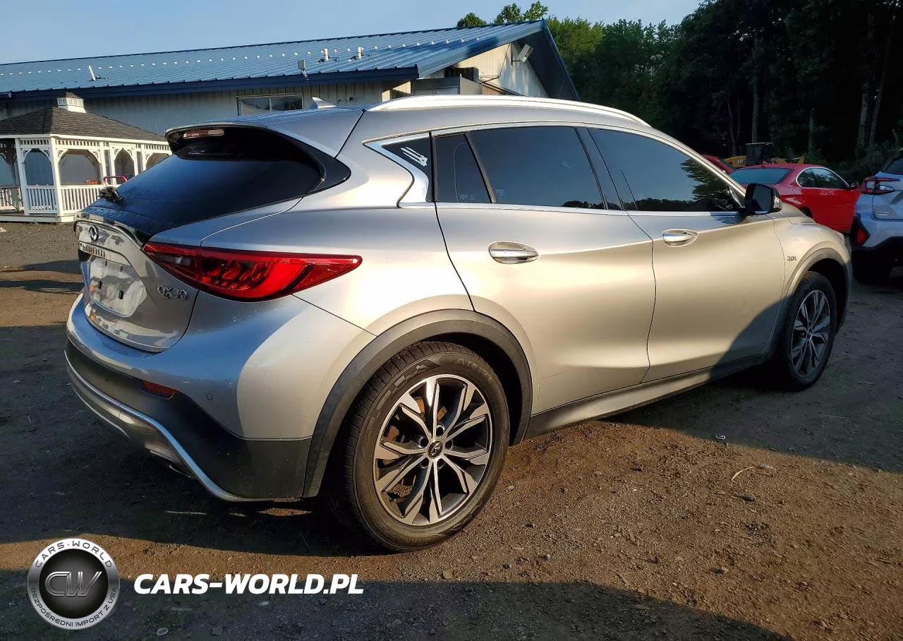 2017 Infiniti Qx30 Premium VIN:SJKCH5CR2HA016197 - 3