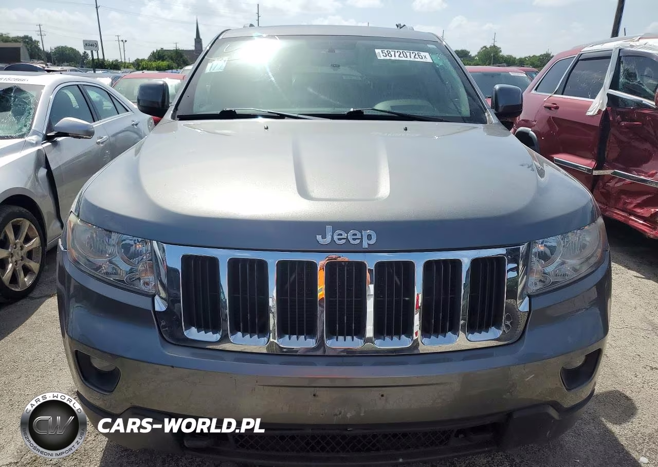 2012 Jeep Grand Cherokee Laredo VIN:1C4RJFAT1CC184903 - 5