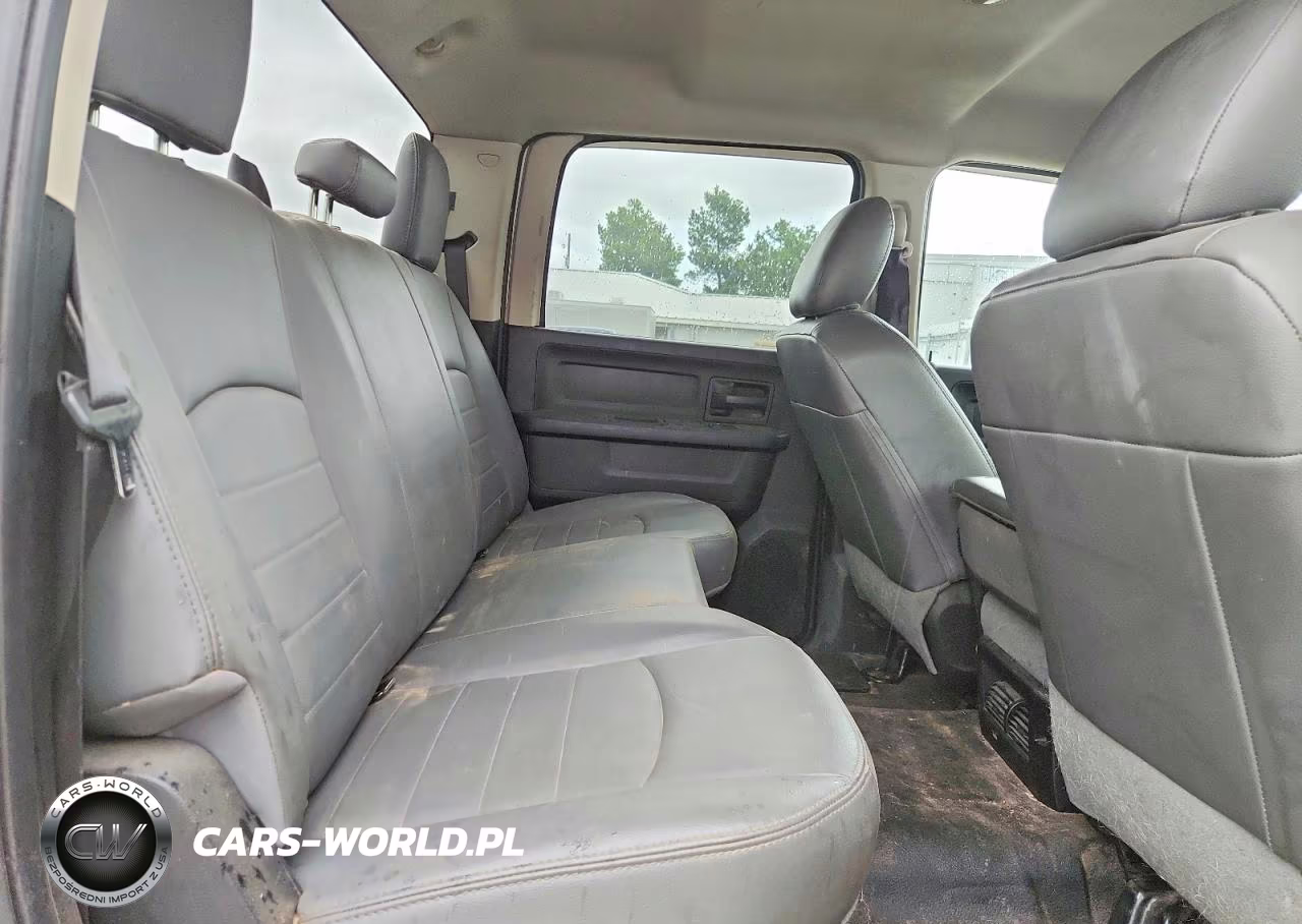 2018 Ram 2500 St VIN:3C6UR5CJ8JG116625 - 10