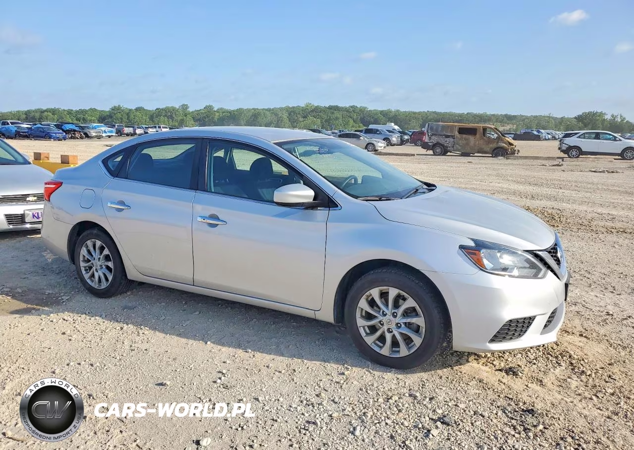 2018 Nissan Sentra Sv VIN:3N1AB7AP6JL642393 - 4