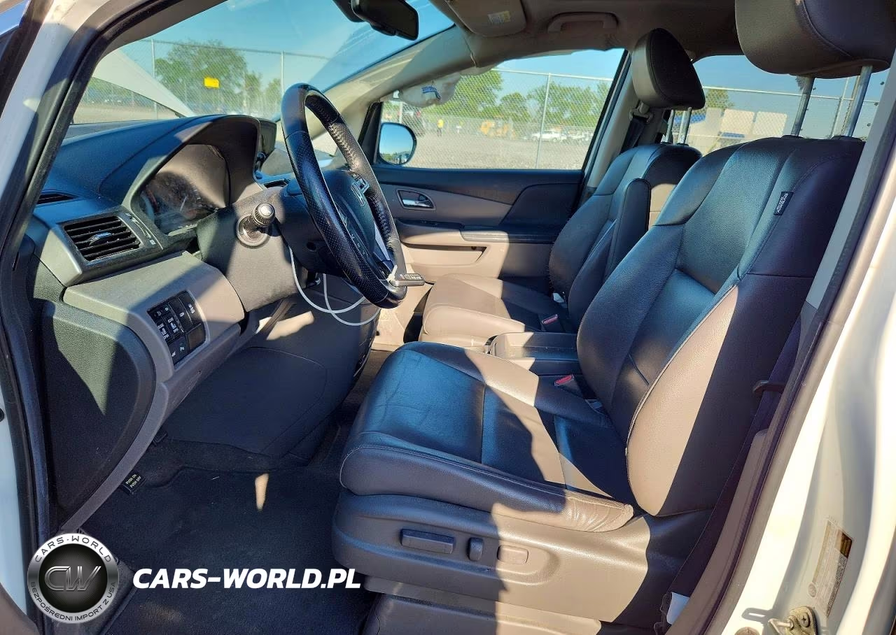 2014 Honda Odyssey Touring VIN:5FNRL5H98EB070157 - 7