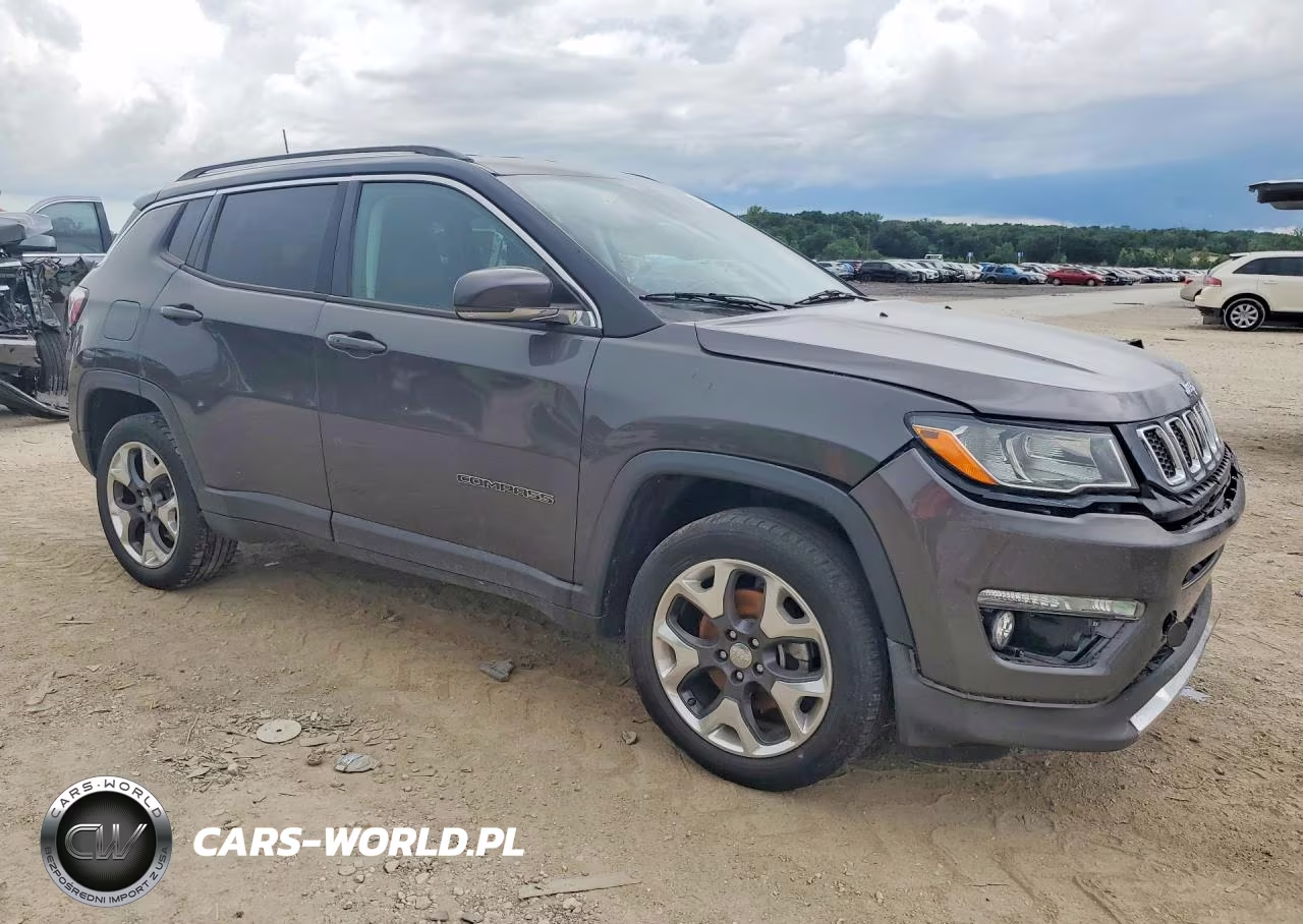 2018 Jeep Compass Limited VIN:3C4NJDCB1JT354332 - 4