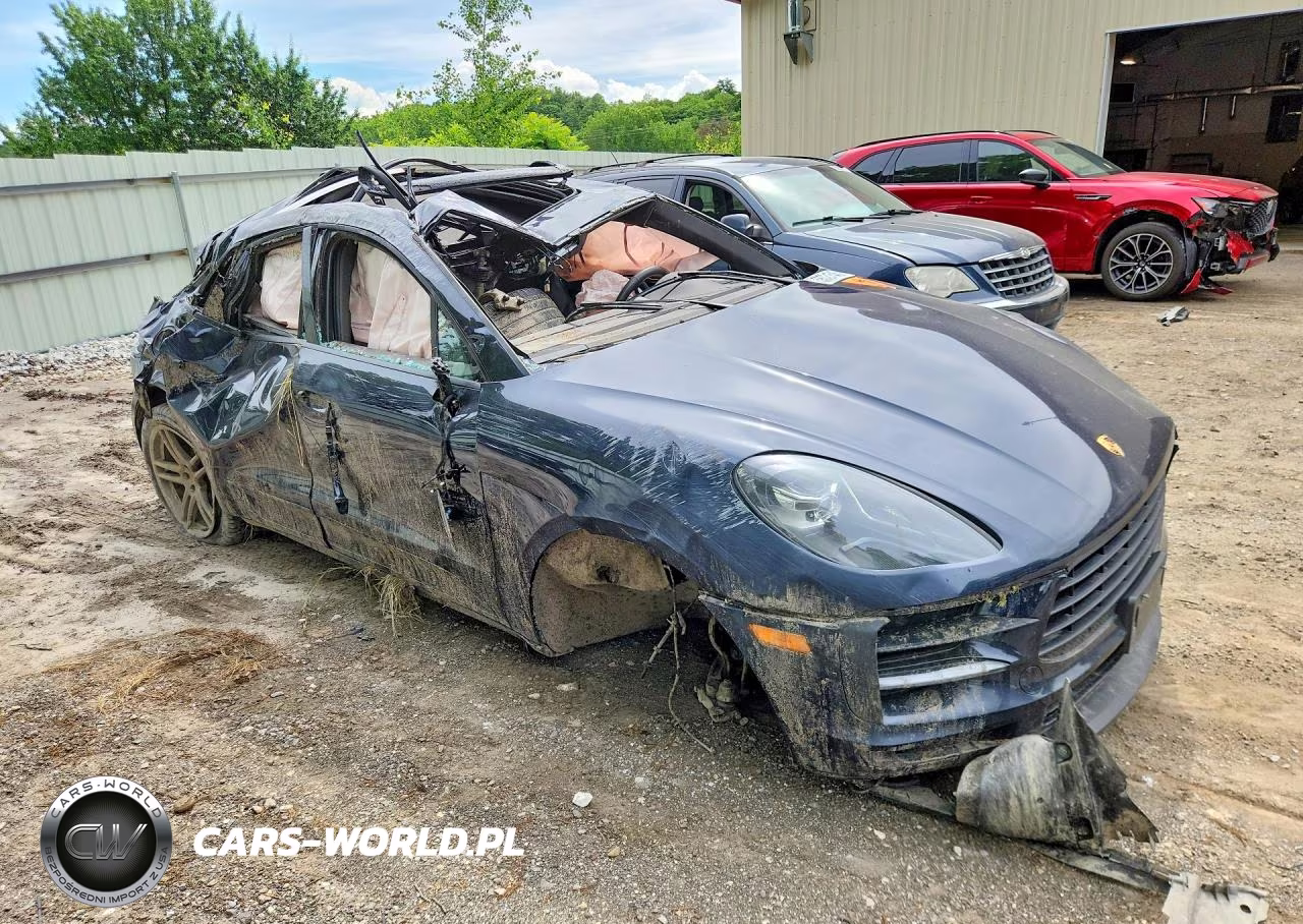 2020 Porsche Macan VIN:WP1AA2A5XLLB11521 - 4