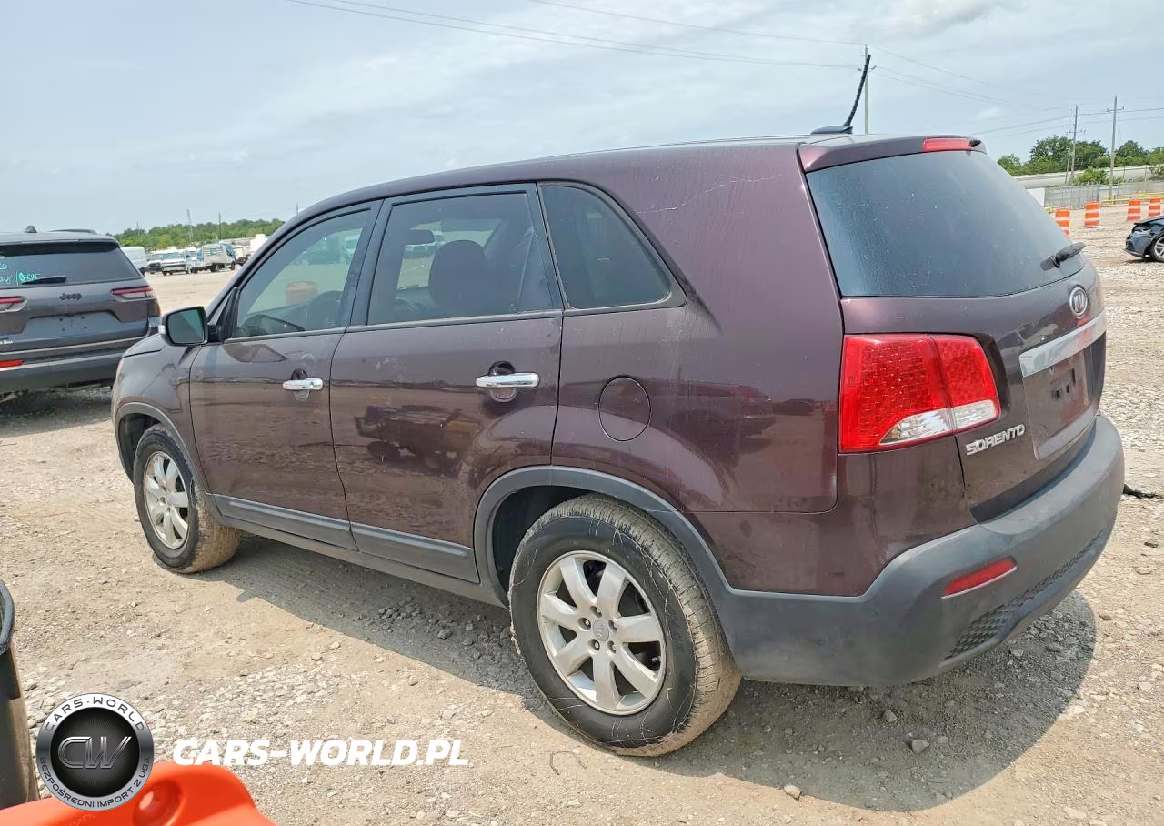 2013 Kia Sorento Lx VIN:5XYKT3A10DG376951 - 2