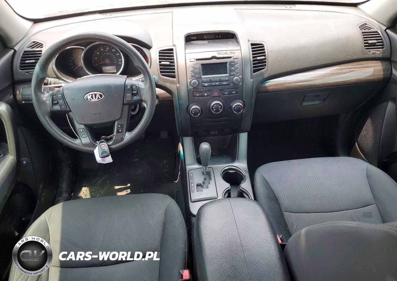 2013 Kia Sorento Lx VIN:5XYKT3A10DG376951 - 8