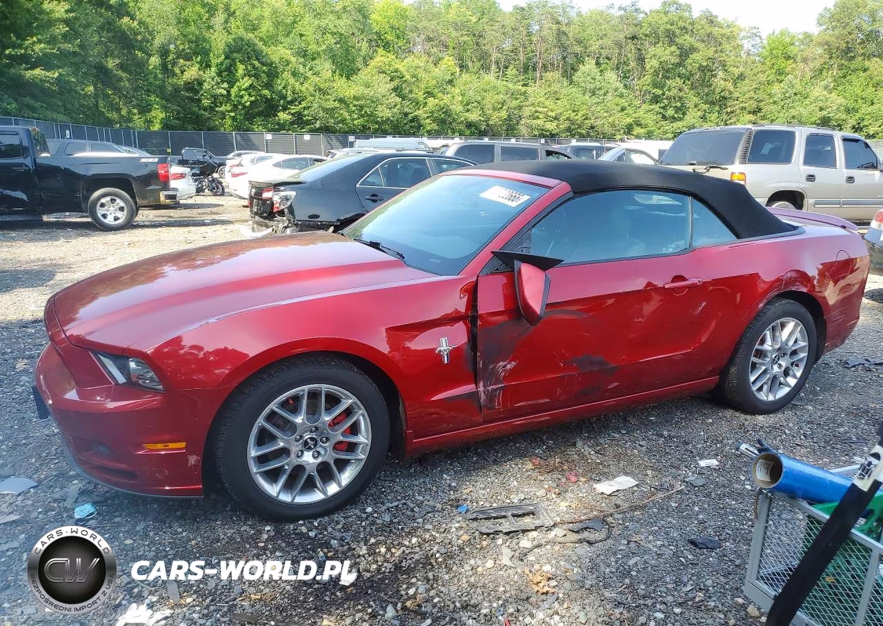 2013 Ford Mustang – zdjęcie 1 z 12