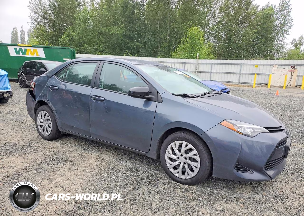 2017 Toyota Corolla Le VIN:2T1BURHE5HC817760 - 4