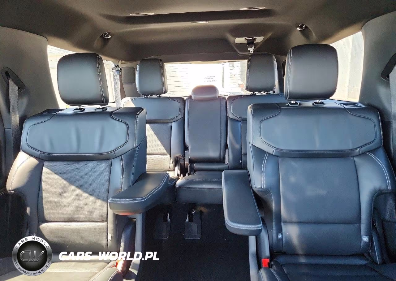 2026 Ford Expedition Max Platinum VIN:1FMJK1M80TEA06873 - 10