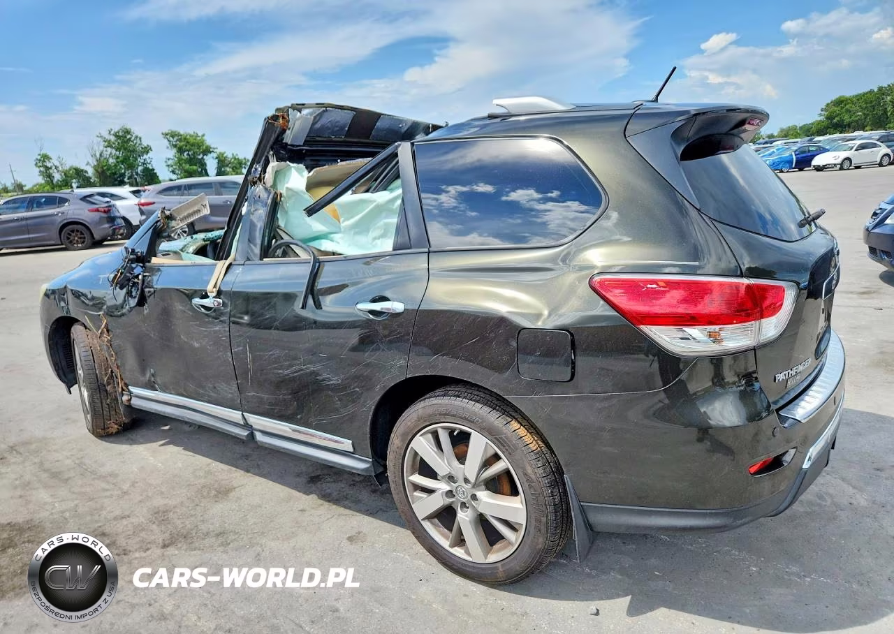 2016 Nissan Pathfinder Platinum VIN:5N1AR2MN7GC612129 - 2
