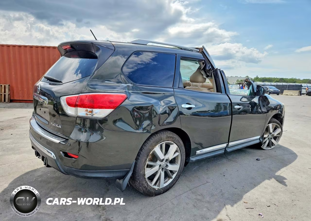 2016 Nissan Pathfinder Platinum VIN:5N1AR2MN7GC612129 - 3