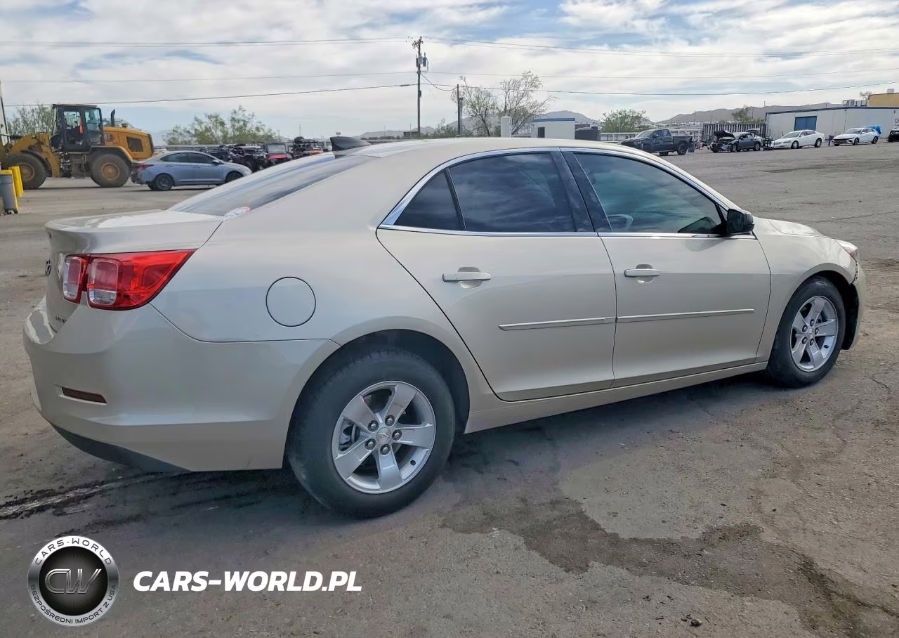 2015 Chevrolet Malibu Ls VIN:1G11B5SLXFF200871 - 3