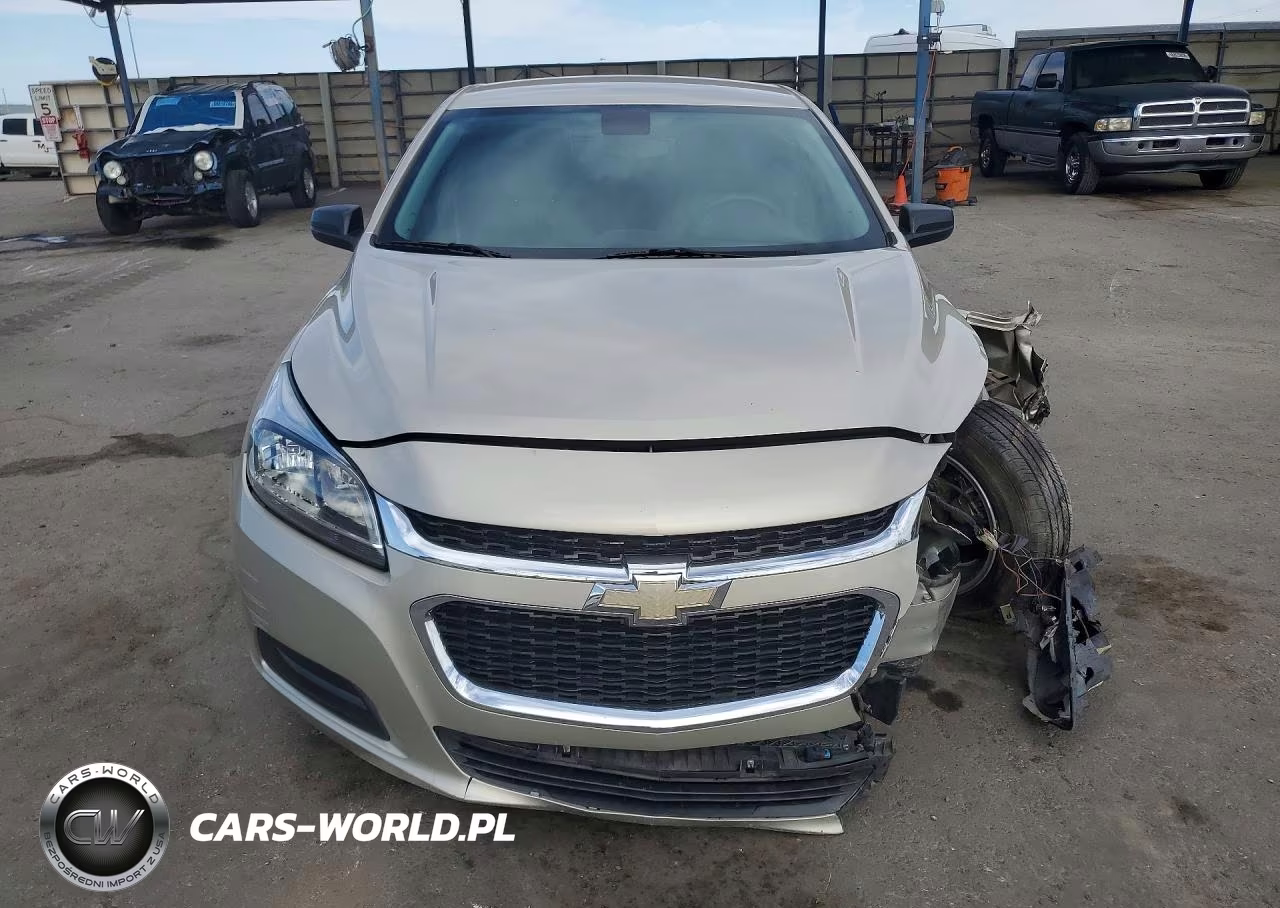 2015 Chevrolet Malibu Ls VIN:1G11B5SLXFF200871 - 5