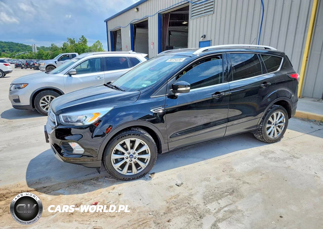 2017 Ford Escape Titanium – zdjęcie 1 z 12