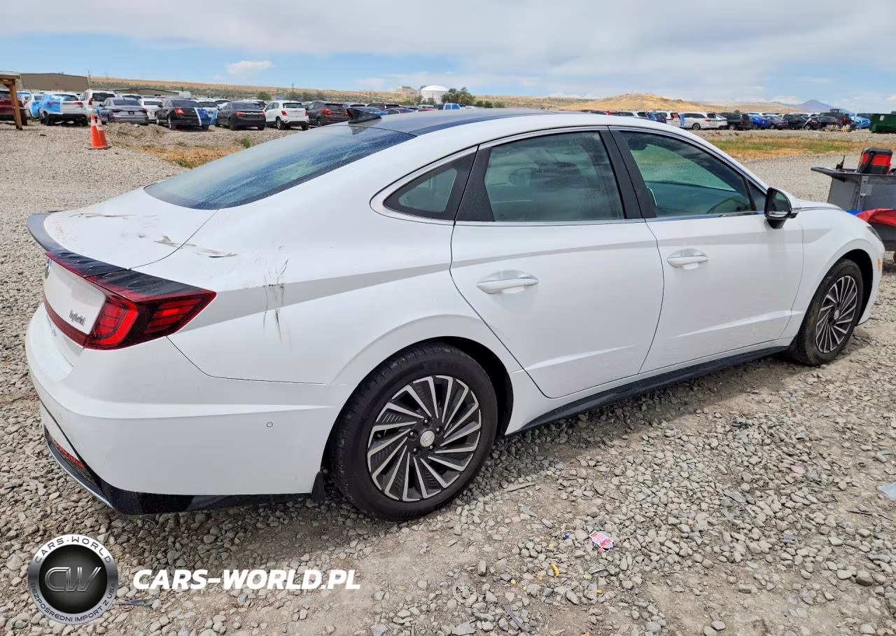 2023 Hyundai Sonata Hybrid Limited VIN:KMHL54JJ3PA080150 - 3