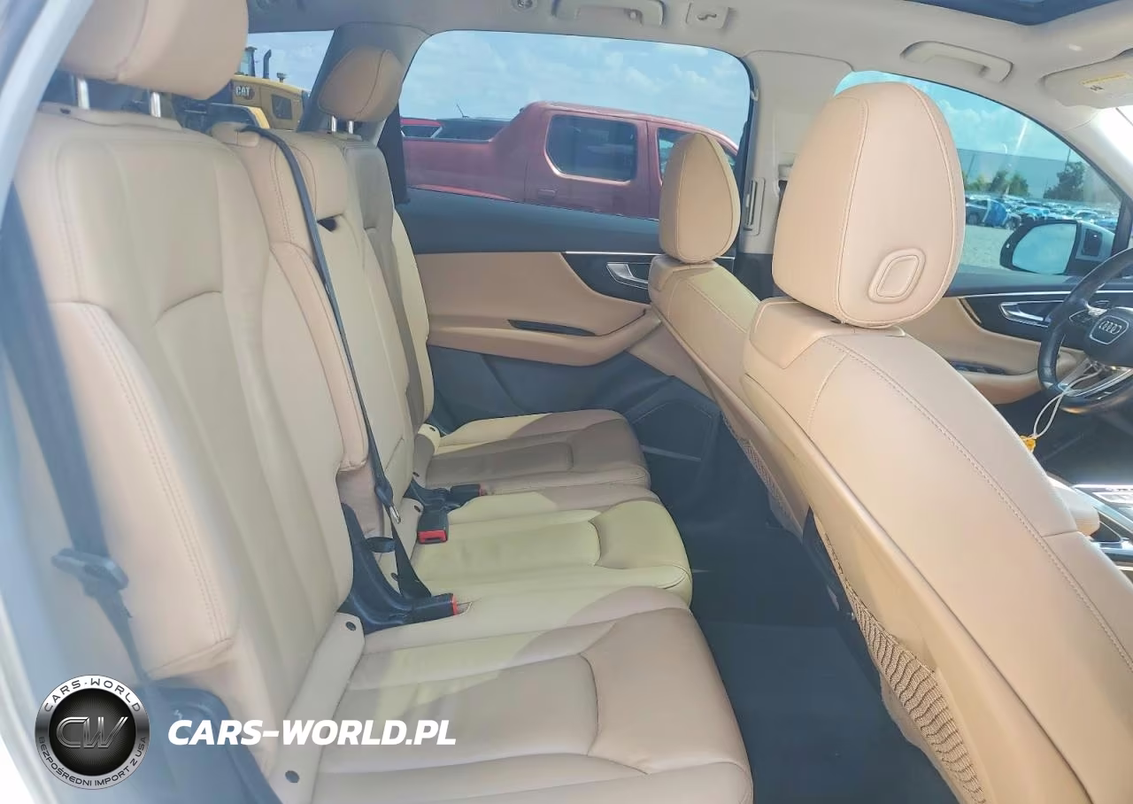 2021 Audi Q7 Premium Plus VIN:WA1LXAF75MD017081 - 11