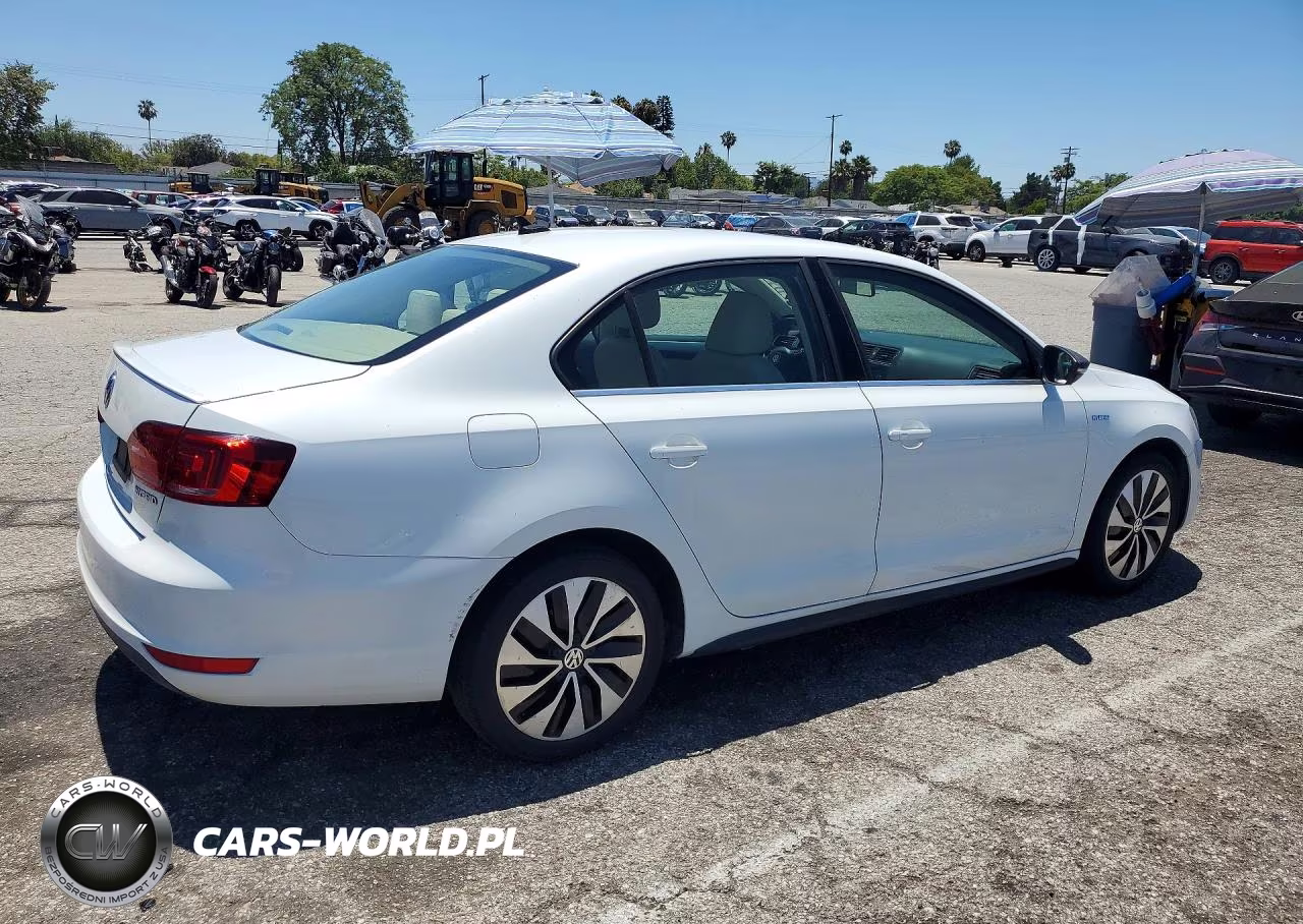 2013 Volkswagen Jetta Hybrid VIN:3VW637AJ9DM284441 - 3