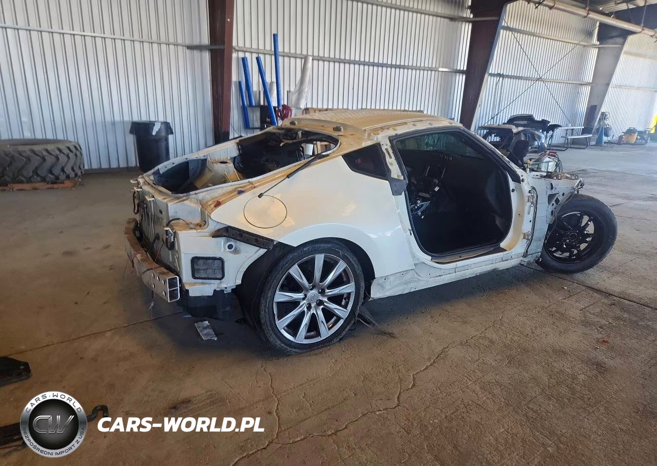 2016 Nissan 370Z Base VIN:JN1AZ4EH6GM933990 - 3