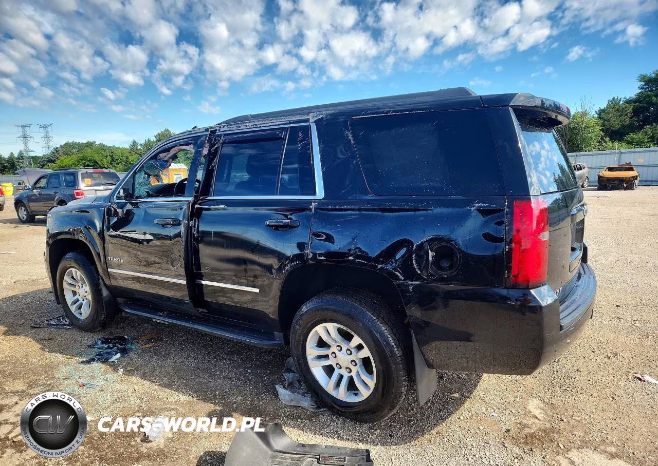2017 Chevrolet Tahoe K1500 Lt VIN:1GNSKBKC2HR172146 - 2