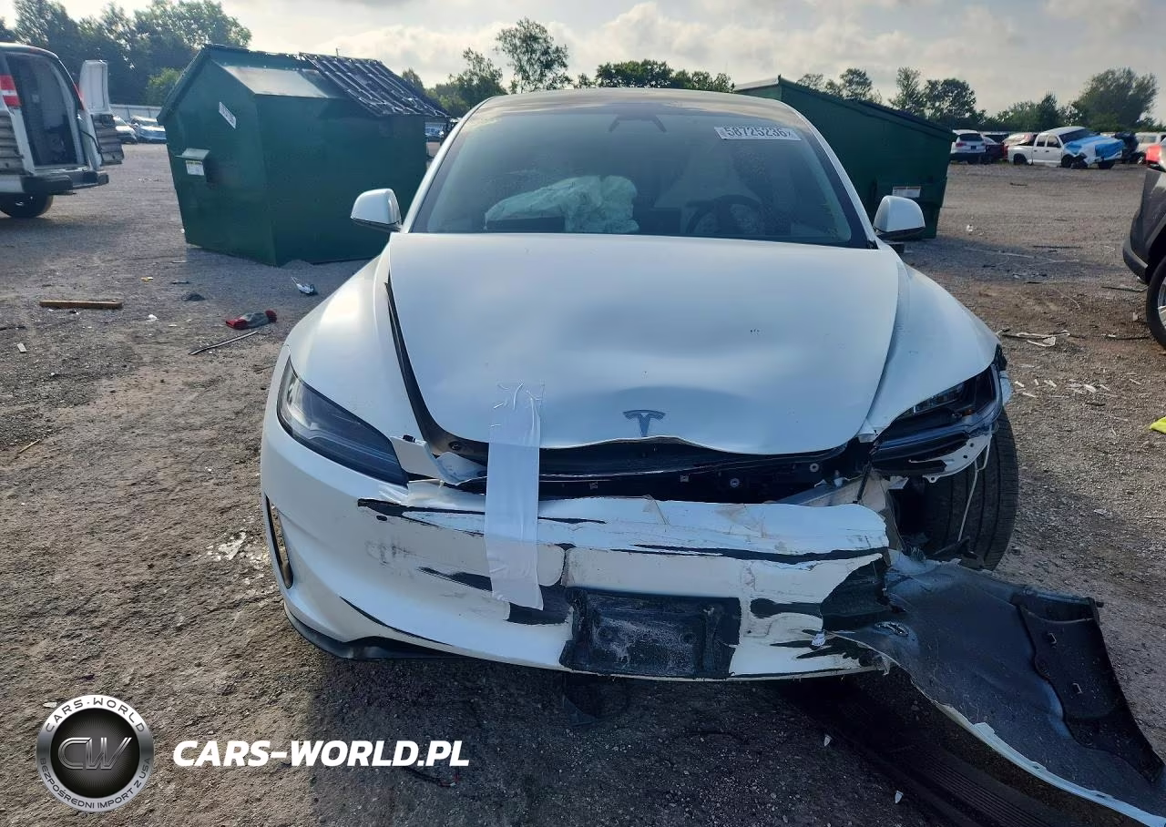 2025 Tesla Model 3 VIN:5YJ3E1ET8SF036465 - 5
