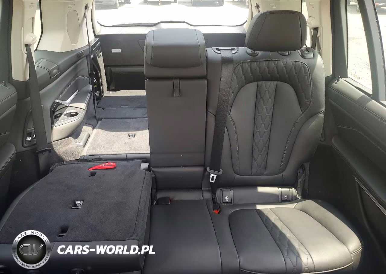 2024 BMW X7 xDrive40I VIN:5UX23EM00R9S28854 - 10