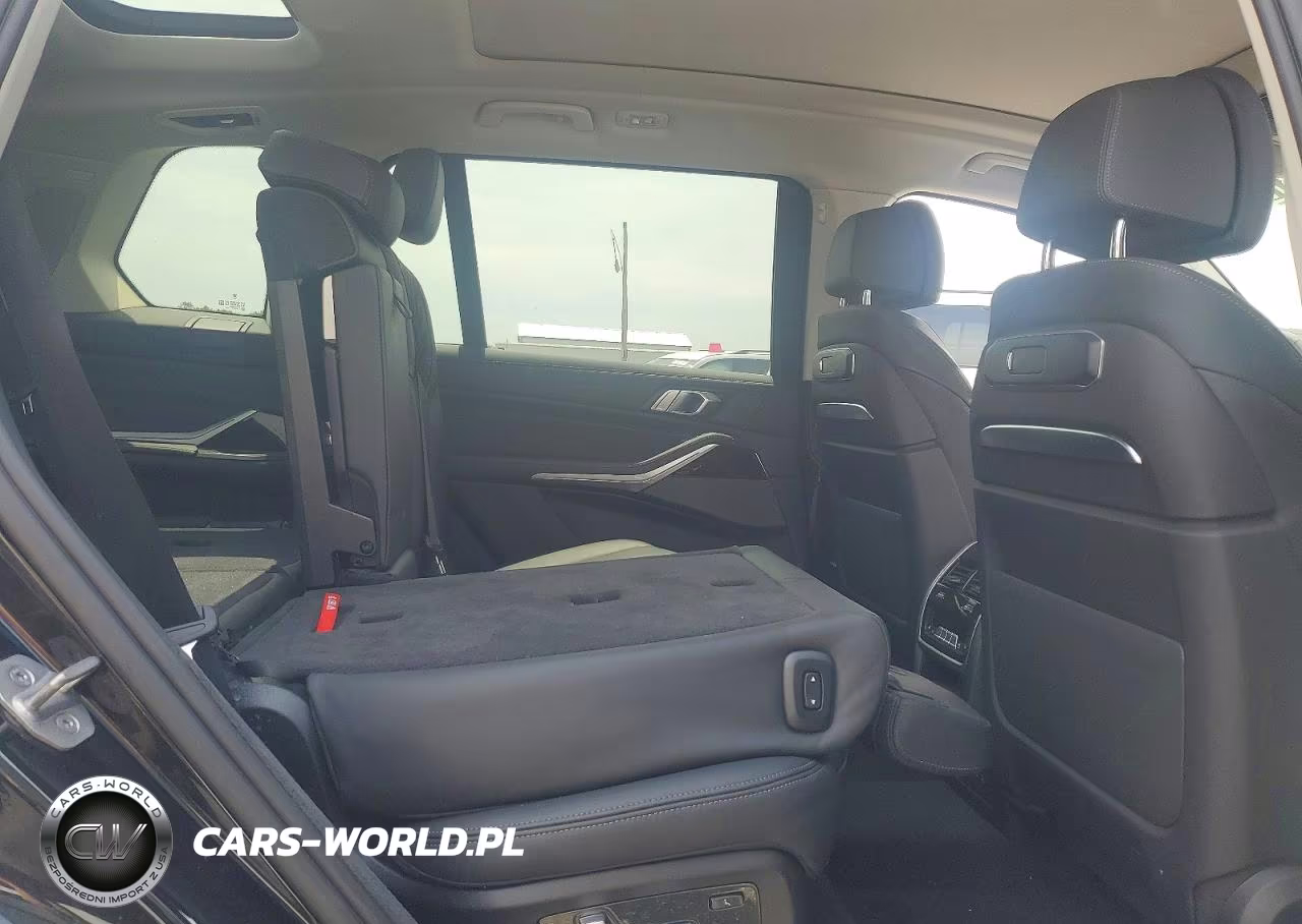 2024 BMW X7 xDrive40I VIN:5UX23EM00R9S28854 - 11