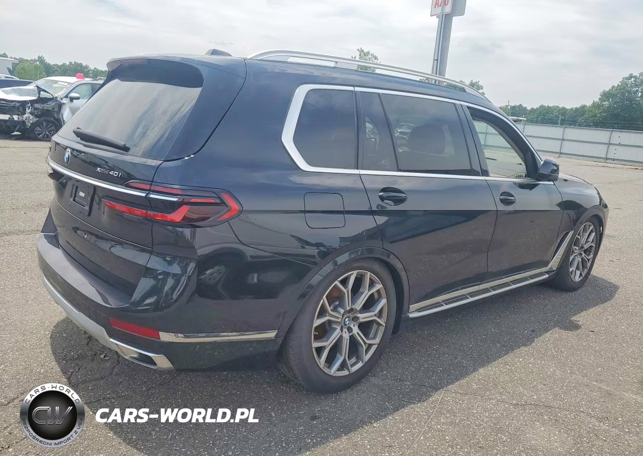 2024 BMW X7 xDrive40I VIN:5UX23EM00R9S28854 - 3