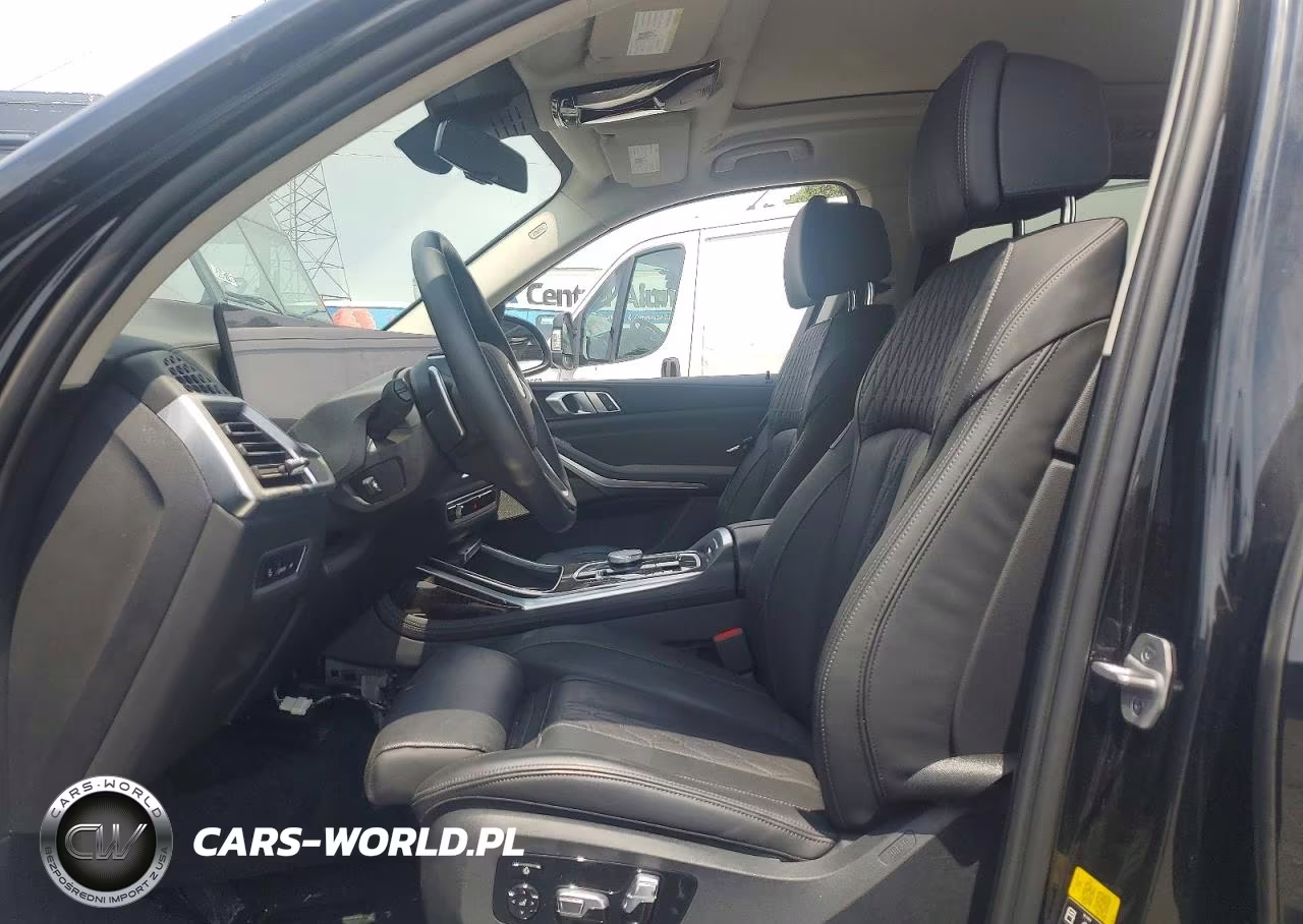 2024 BMW X7 xDrive40I VIN:5UX23EM00R9S28854 - 7