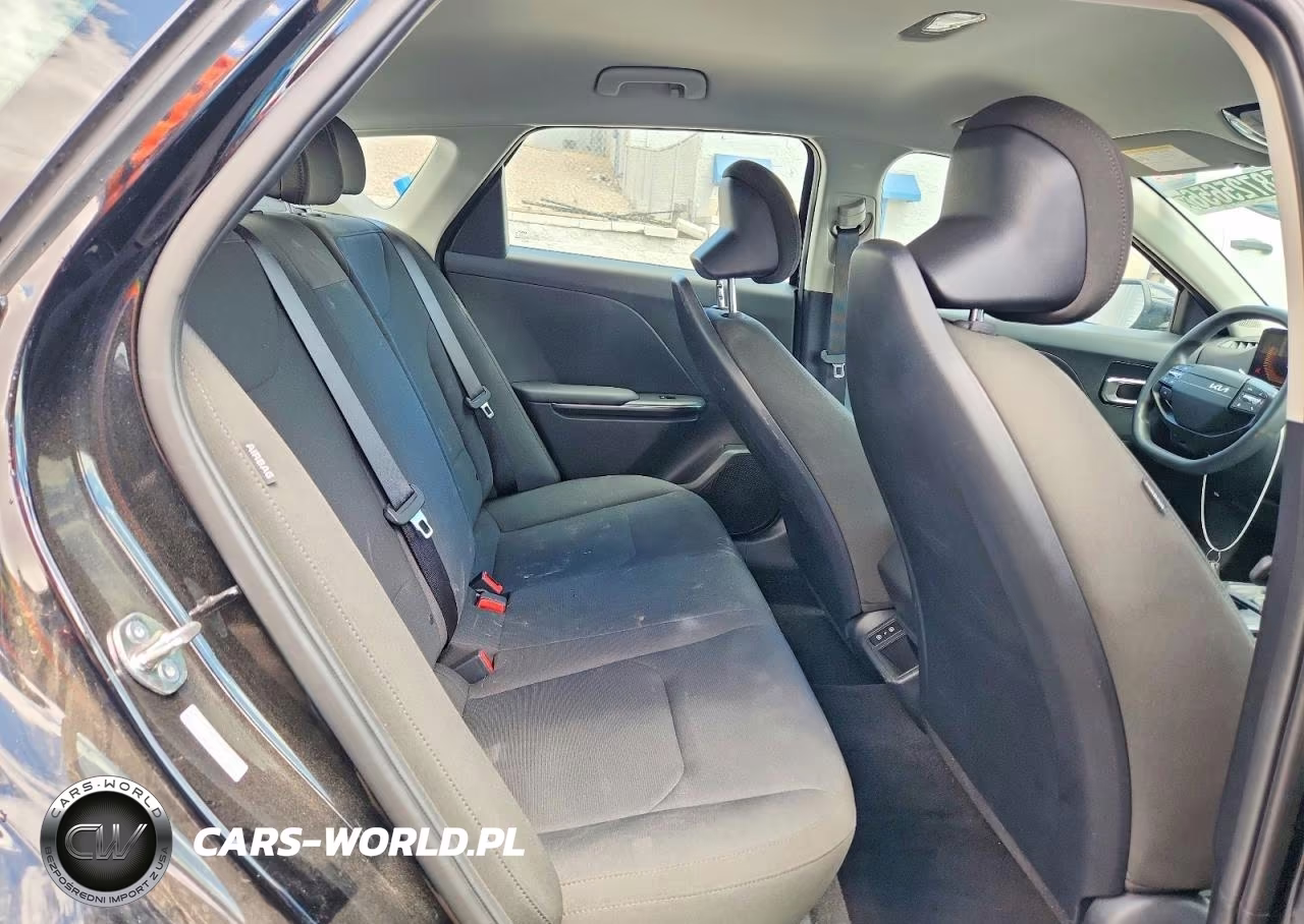 2026 Kia K4 Lxs VIN:3KPFT4DE8TE269972 - 10