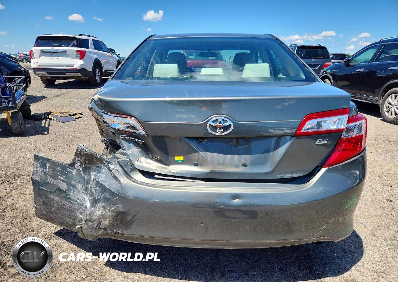 2014 Toyota Camry Le VIN:4T4BF1FK9ER345390 - 6