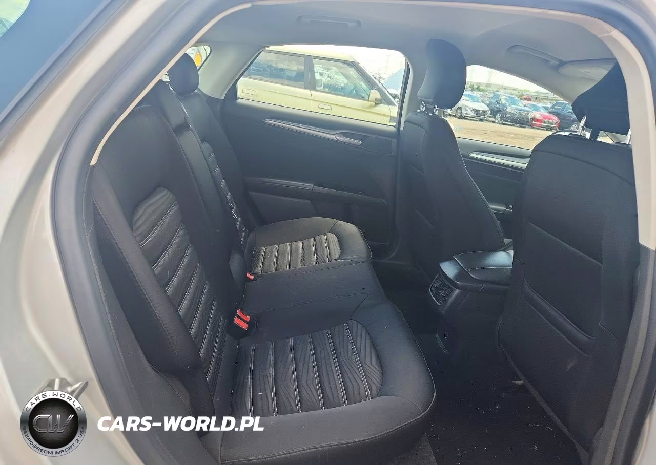 2016 Ford Fusion Se VIN:3FA6P0H75GR334130 - 10
