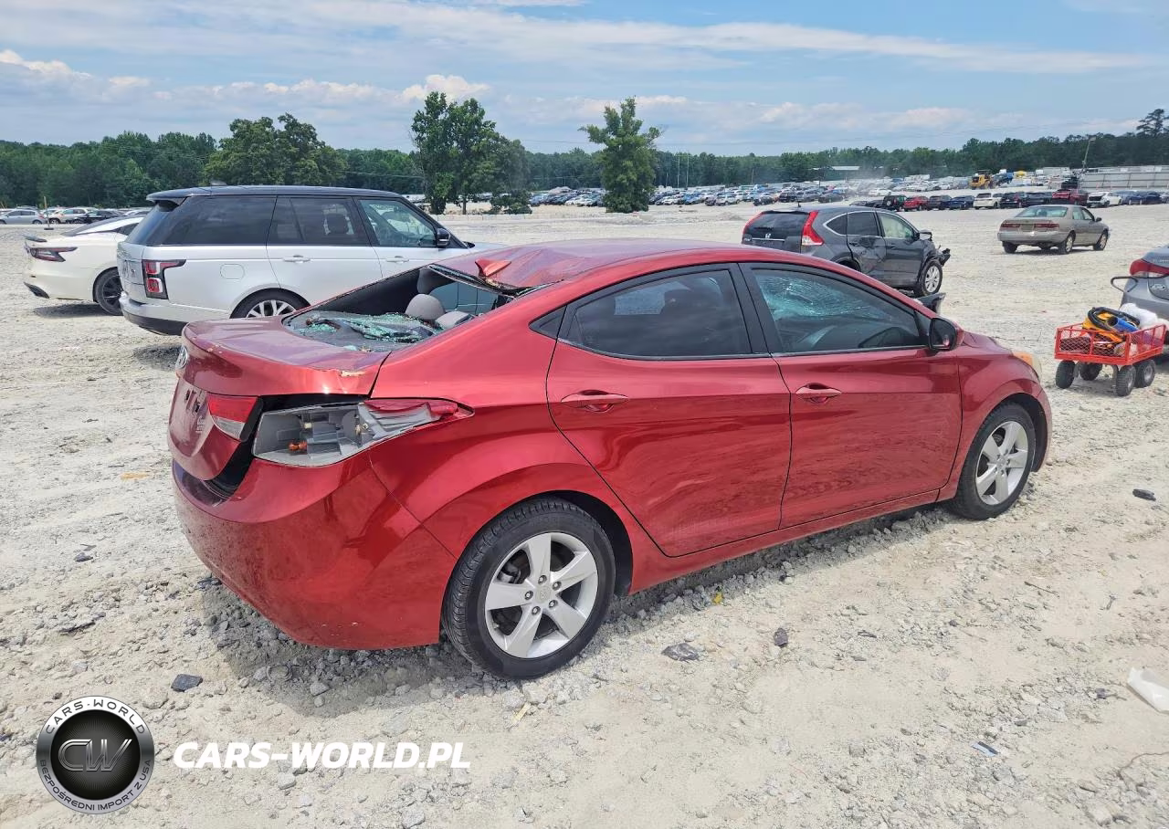 2013 Hyundai Elantra Gls VIN:5NPDH4AE5DH388170 - 3