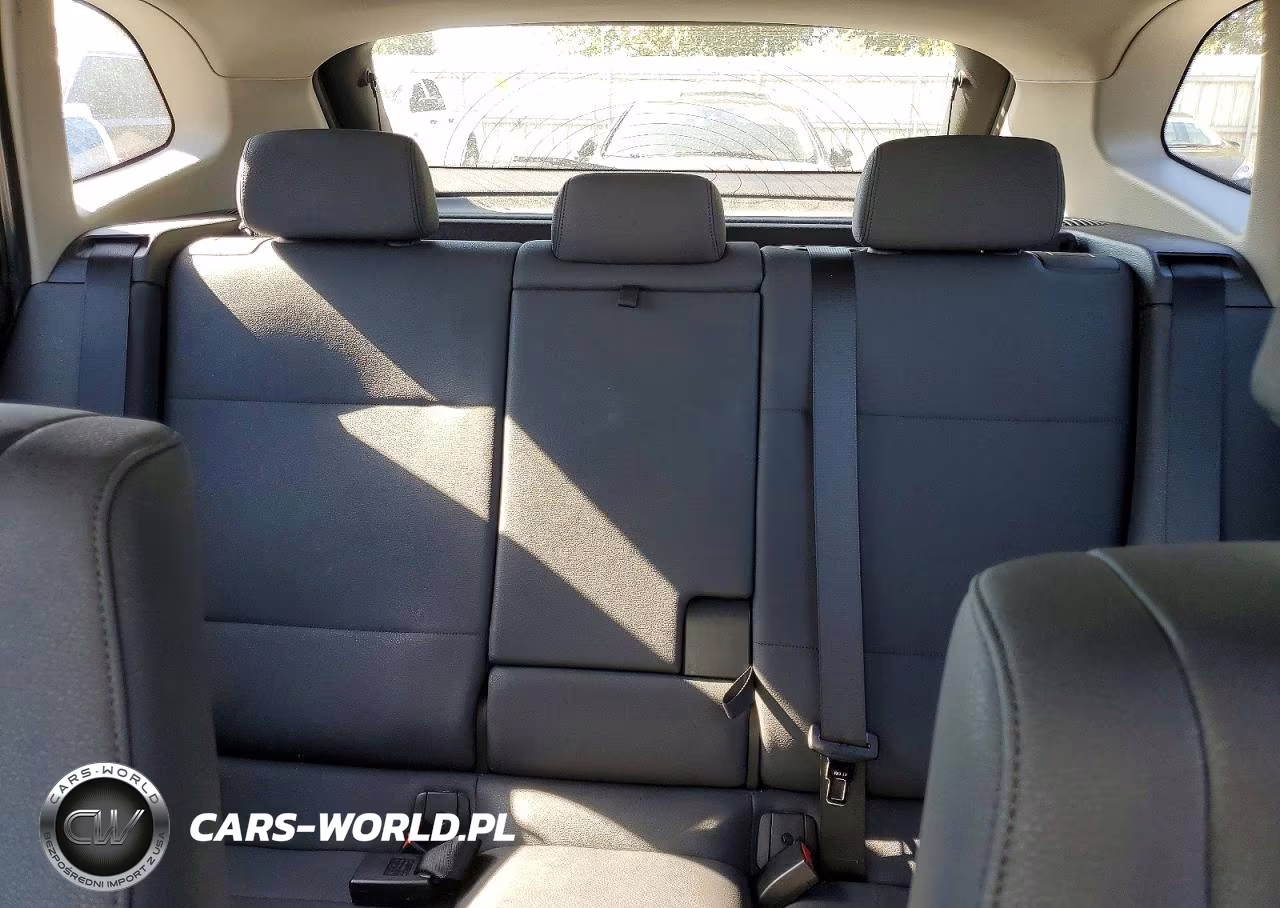 2014 BMW X1 xDrive28I VIN:WBAVL1C54EVY23810 - 10