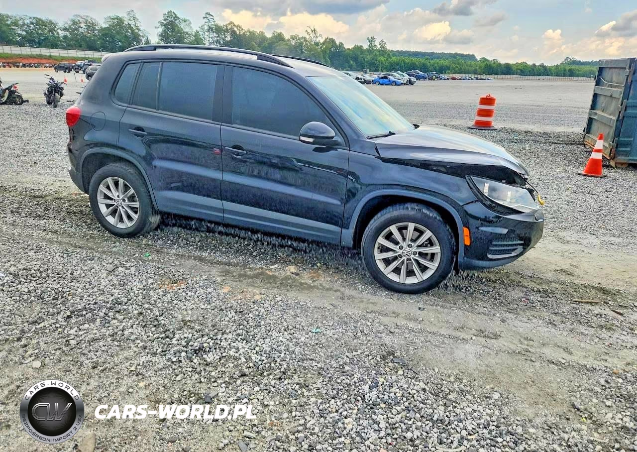 2018 Volkswagen Tiguan Limited VIN:WVGAV7AX0JK002679 - 4
