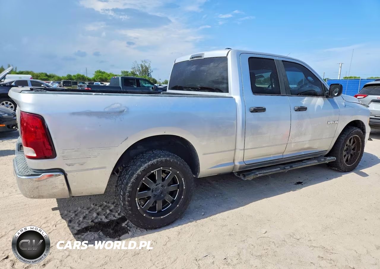 2009 Dodge Ram 1500 VIN:1D3HB18P09S727412 - 3