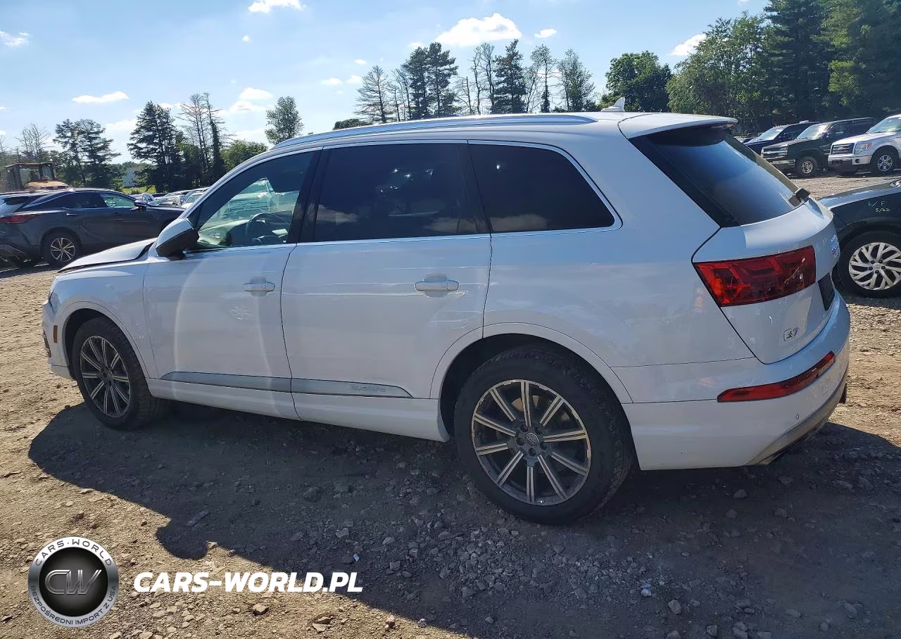 2018 Audi Q7 Premium Plus VIN:WA1LAAF71JD028267 - 2