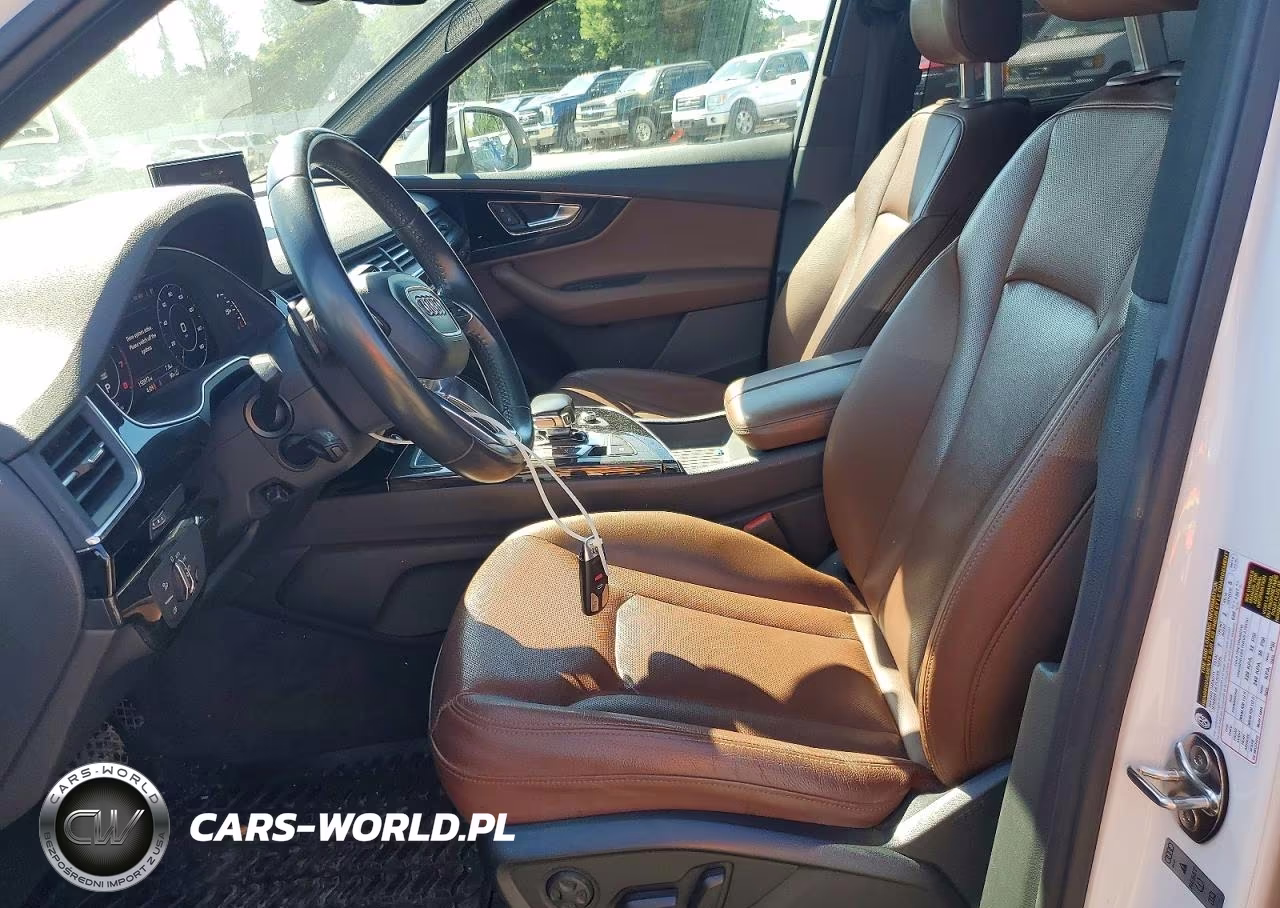 2018 Audi Q7 Premium Plus VIN:WA1LAAF71JD028267 - 7