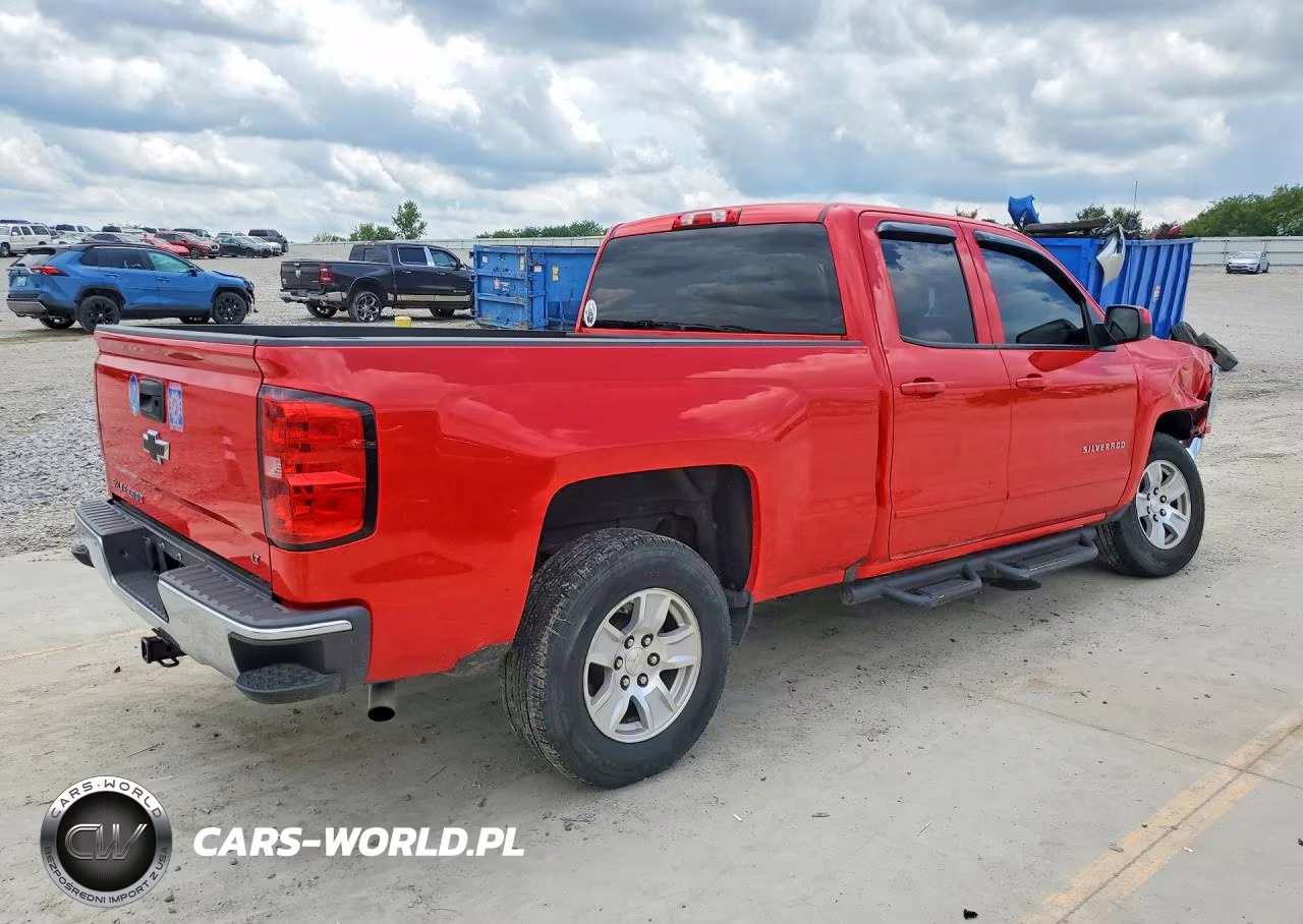 2017 Chevrolet Silverado C1500 Lt VIN:1GCRCREH8HZ332471 - 3