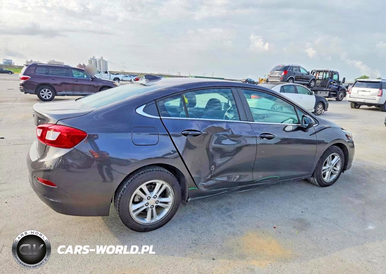 2017 Chevrolet Cruze Lt VIN:1G1BE5SM7H7251424 - 3