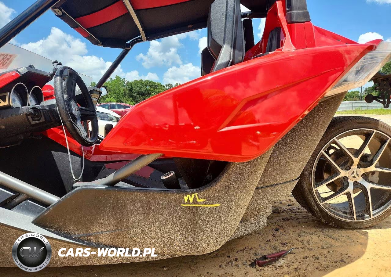 2016 Polaris Slingshot Sl VIN:57XAAPFA7G5109859 - 9