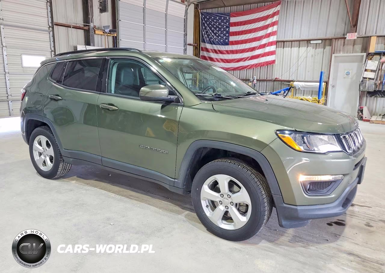 2020 Jeep Compass Latitude VIN:3C4NJDBB6LT145477 - 4
