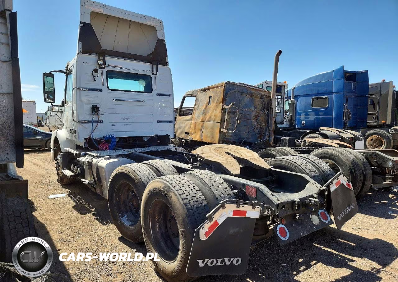 2016 Volvo Vn Vnm VIN:4V4MC9DG1GN940278 - 3