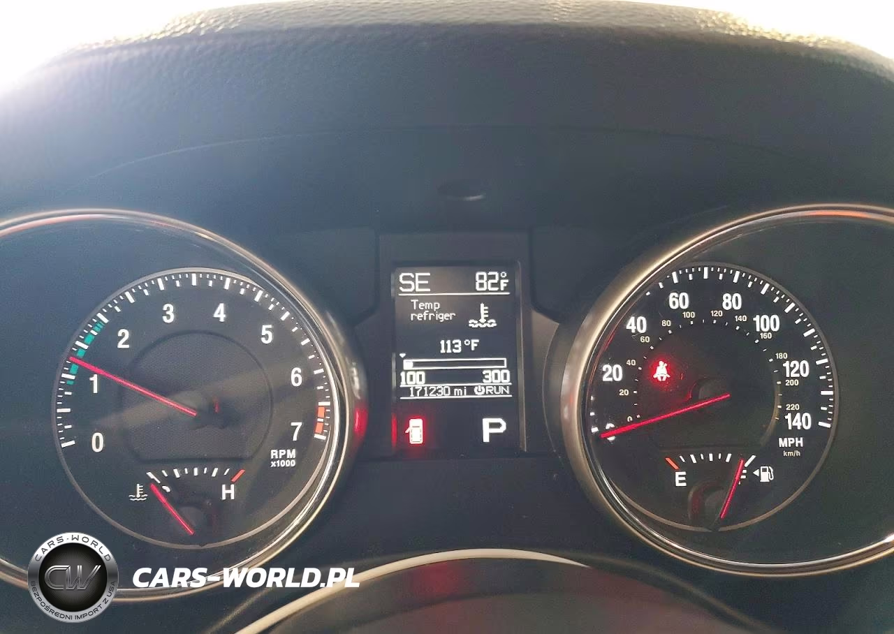 2012 Jeep Grand Cherokee Laredo VIN:1C4RJFAG1CC156943 - 9