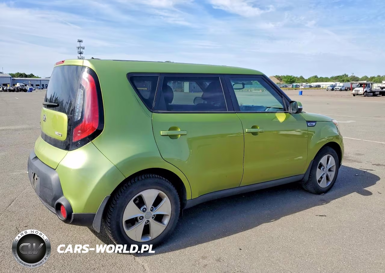 2014 Kia Soul + VIN:KNDJP3A51E7724676 - 3