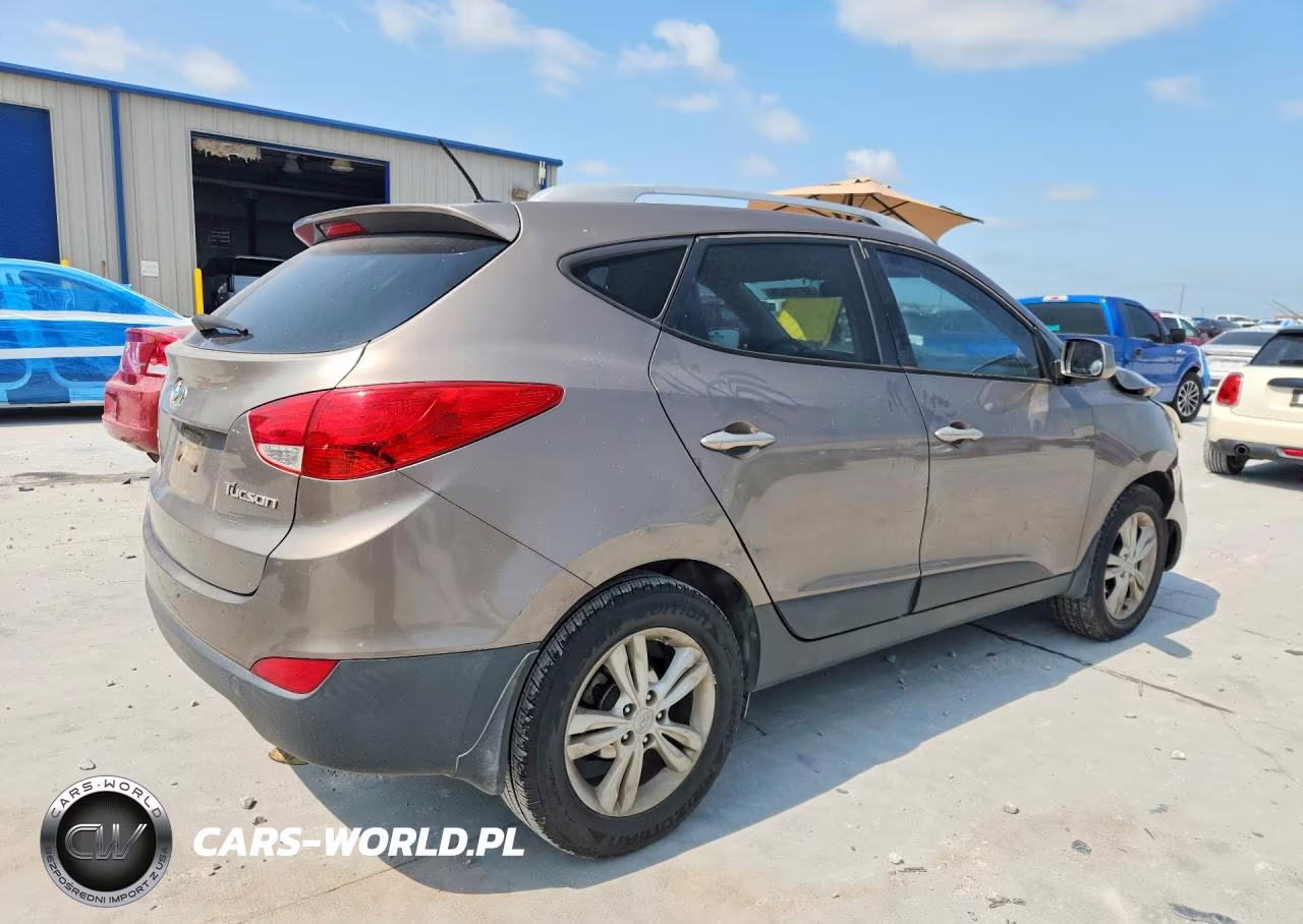 2011 Hyundai Tucson Gls VIN:KM8JU3AC2BU146801 - 3