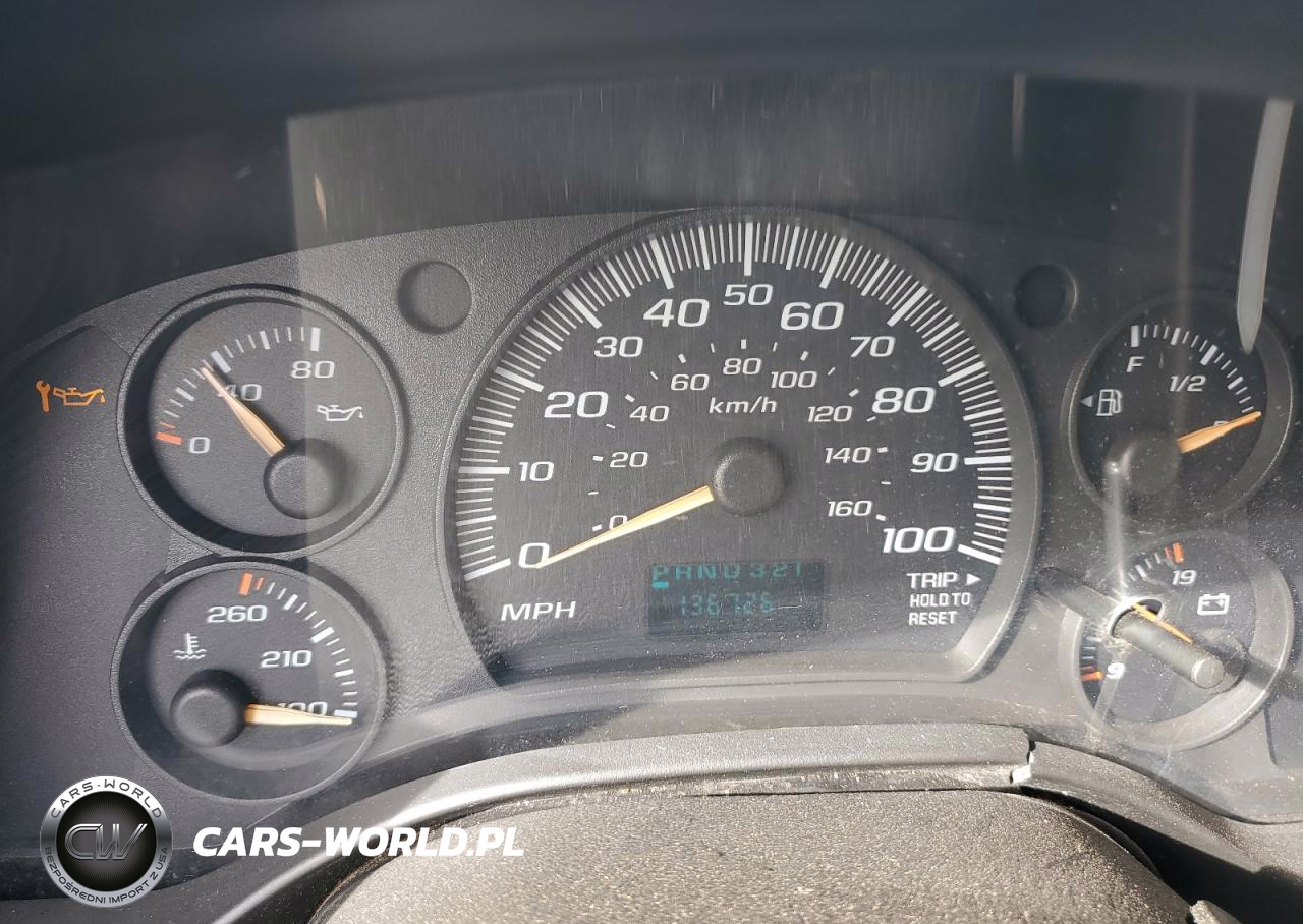 2005 Chevrolet Express G3500 VIN:1GCHG35V051212838 - 9