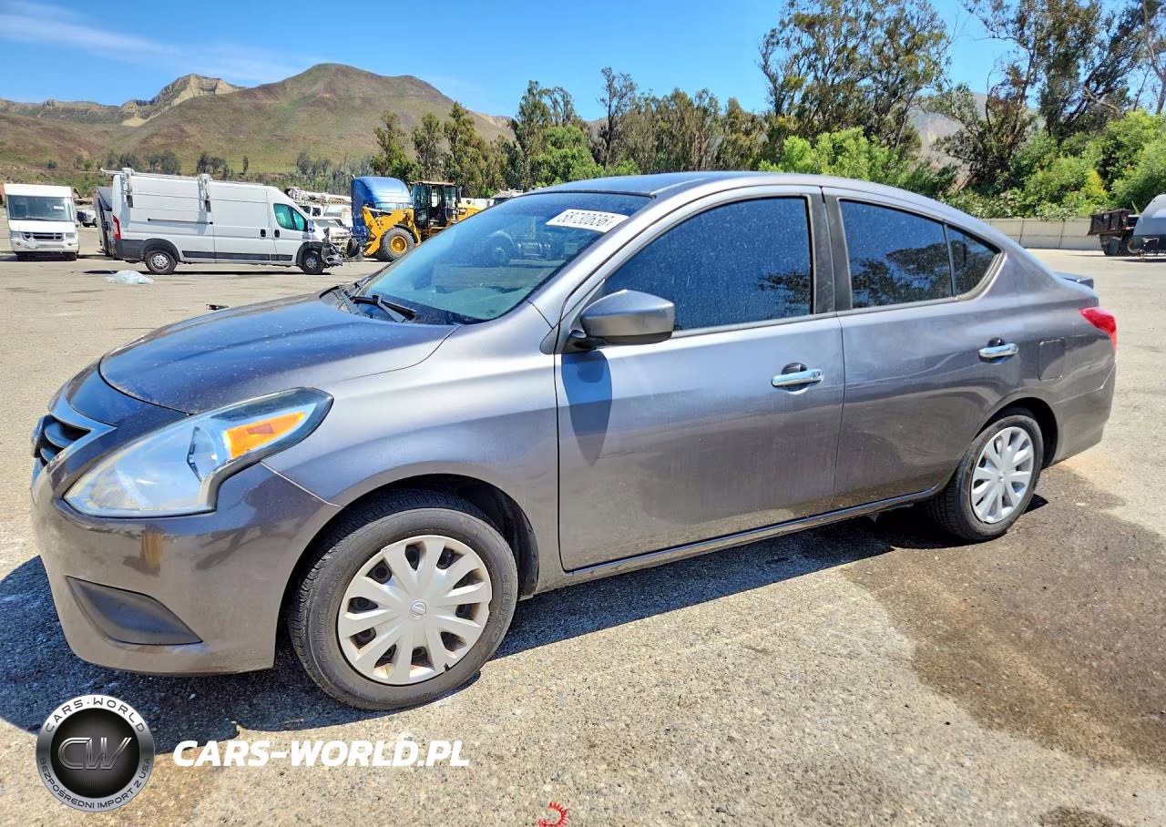 2016 Nissan Versa 1.6 Sv – zdjęcie 1 z 12