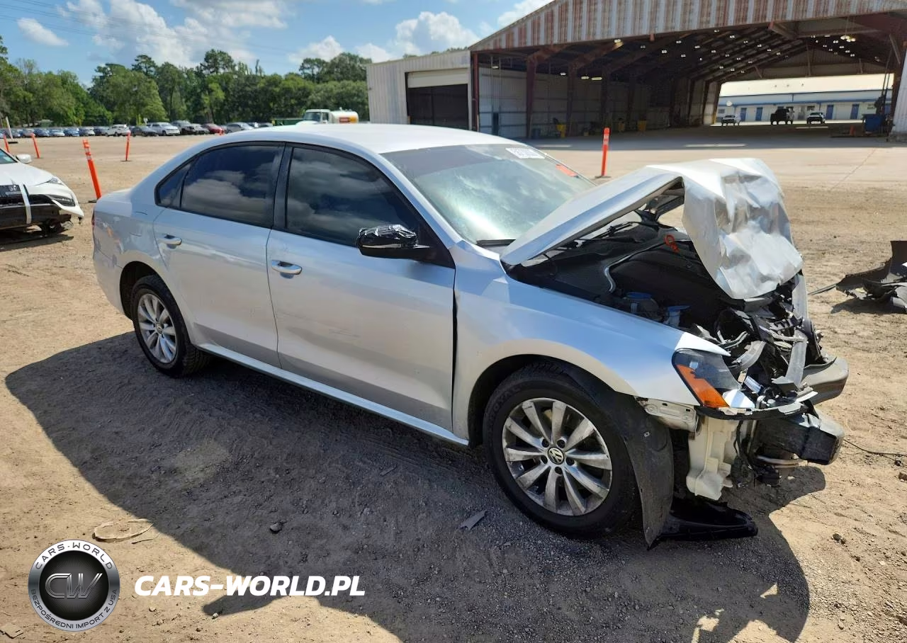 2013 Volkswagen Passat S VIN:1VWAP7A37DC089021 - 4
