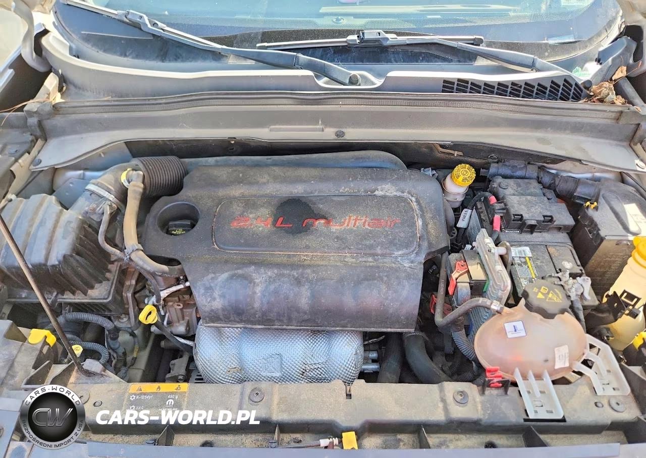 2015 Jeep Renegade Latitude VIN:ZACCJABT1FPC19155 - 12